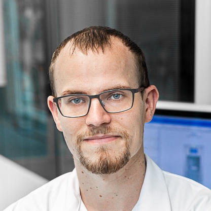A portrait of Rob van Loon, Manager Additive Manufacturing at KMWE